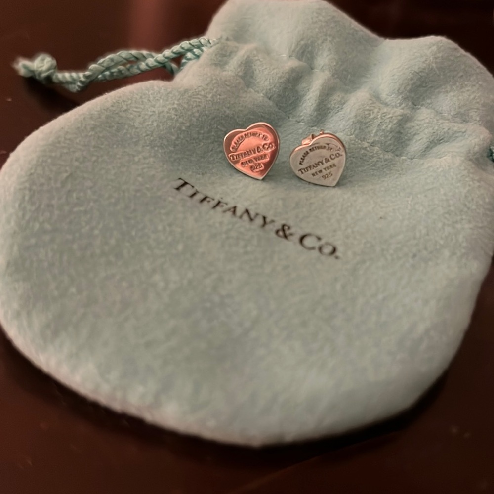 Tiffany & Co. Heart “Return to Tiffany’s” Earrings Studs
